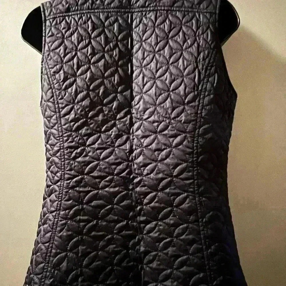 Navy Blue Eddie Bauer Puffy Quilted Vest Zip Up Womens Sz XS - Picture 2 of 4